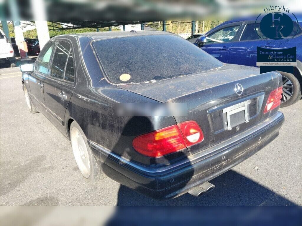 MERCEDES BENZ E-CLASS 4D 2001 - zdjęcie 4