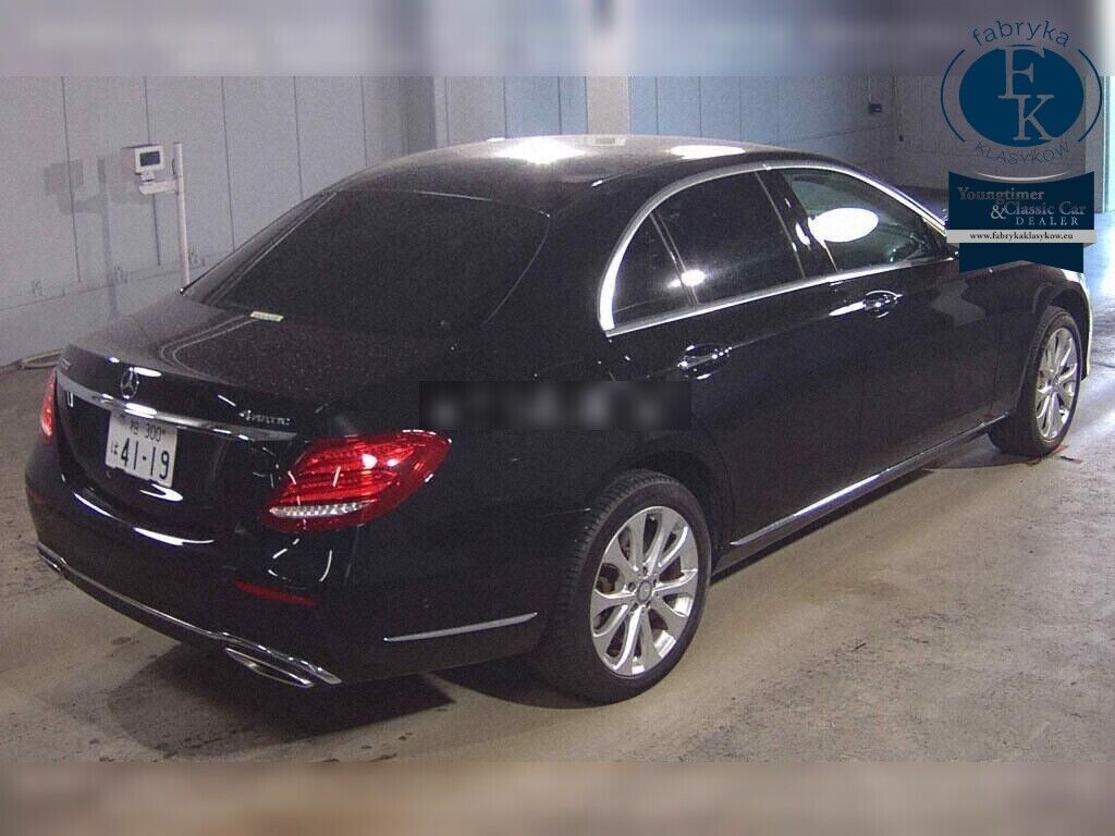 MERCEDES BENZ E-CLASS 4D 4WD E400 4MATIC EXCLUSIVE 2017 - zdjęcie 7
