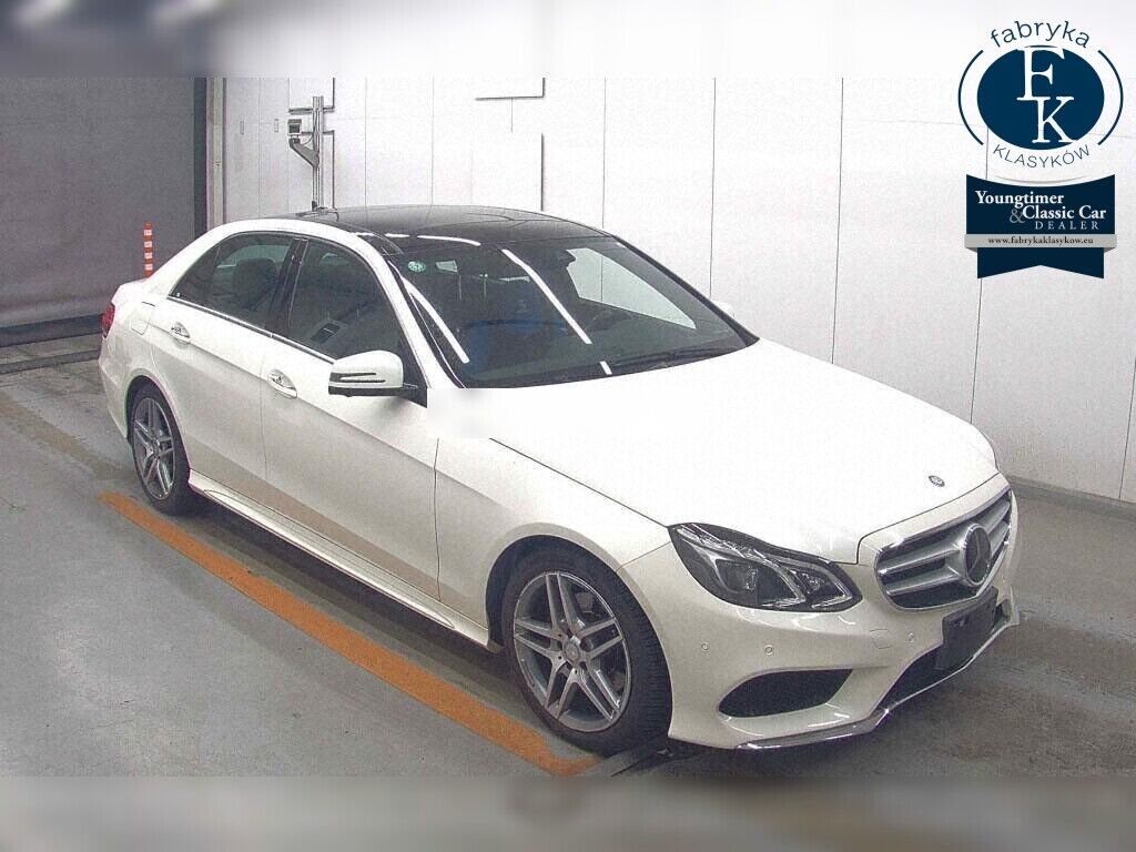 MERCEDES BENZ E-CLASS 4D 4WD E300 4MATIC AVANTGARDE AMG SPORTS P 2013 - zdjęcie 3