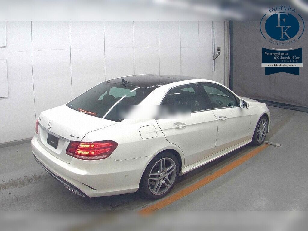 MERCEDES BENZ E-CLASS 4D 4WD E300 4MATIC AVANTGARDE AMG SPORTS P 2013 - zdjęcie 7