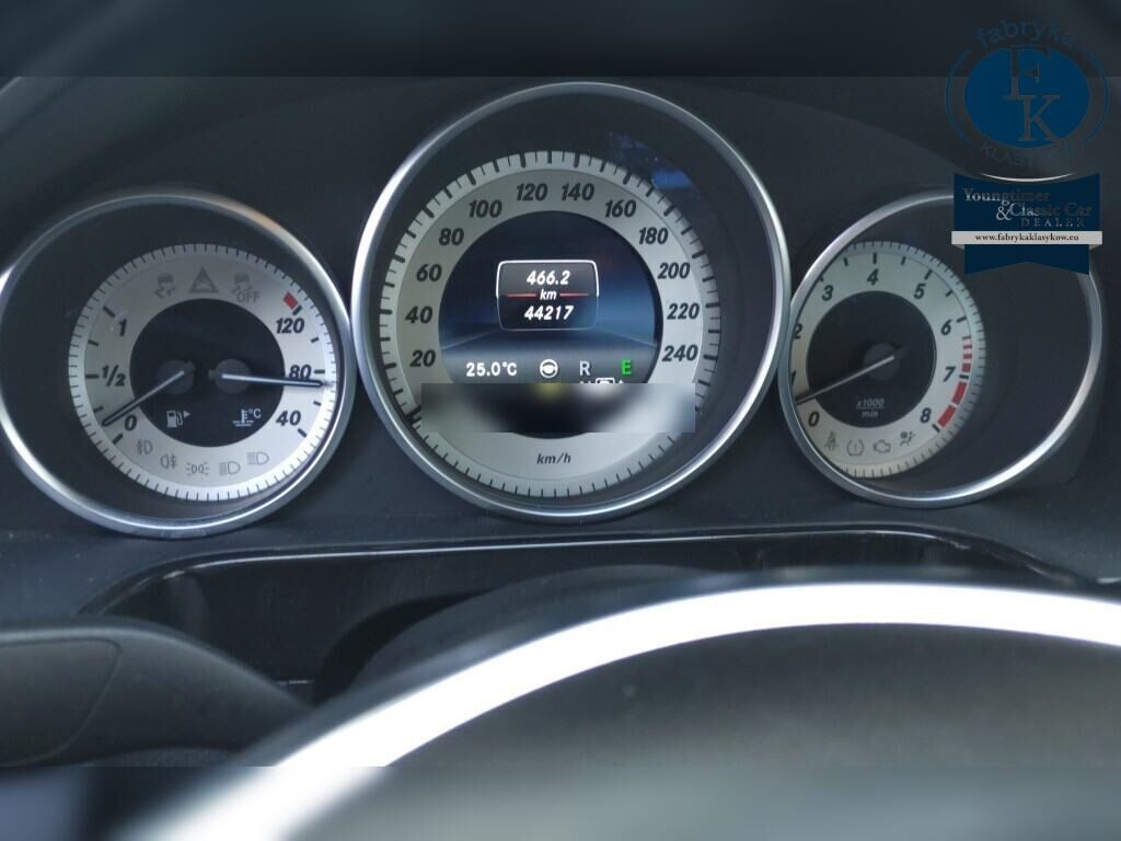 MERCEDES BENZ E-CLASS 4D 4WD E300 4MATIC AVANTGARDE AMG SPORTS P 2013 - zdjęcie 8