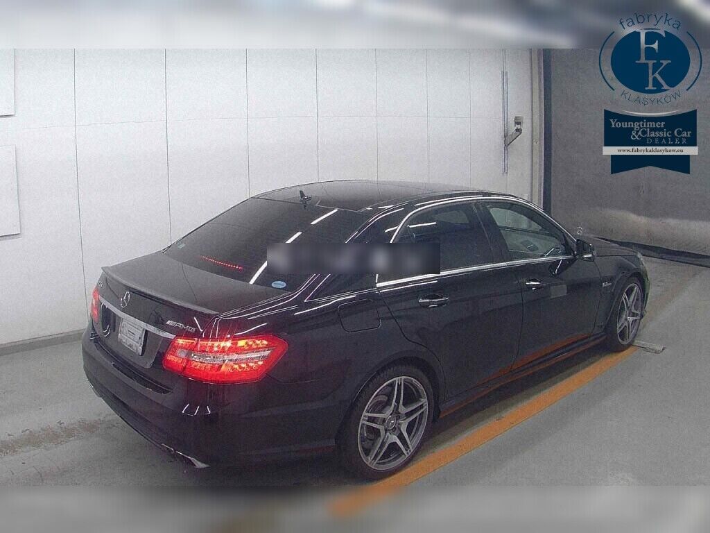MERCEDES BENZ E-CLASS 4D E63 AMG 2010 - zdjęcie 7