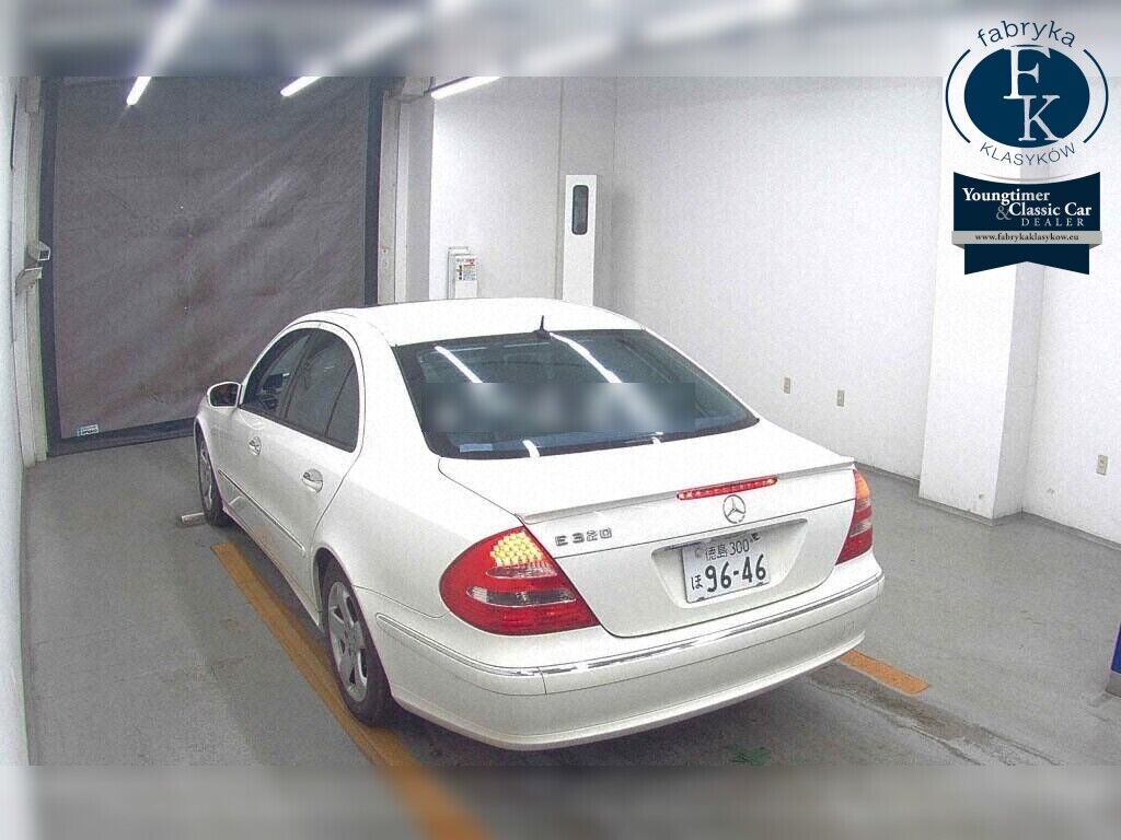 MERCEDES BENZ E-CLASS 4D E320 AVANTGARDE 2004 - zdjęcie 4