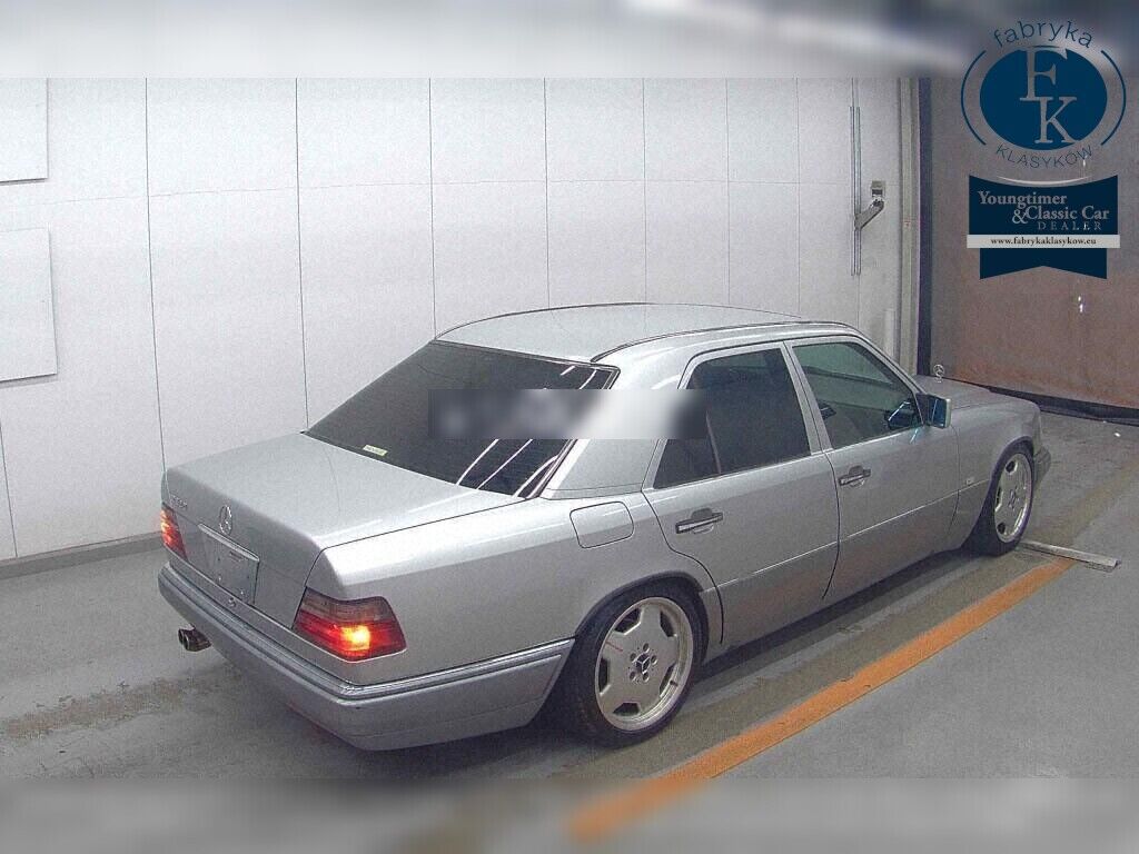 MERCEDES BENZ E-CLASS 4D E320 1994 - zdjęcie 7