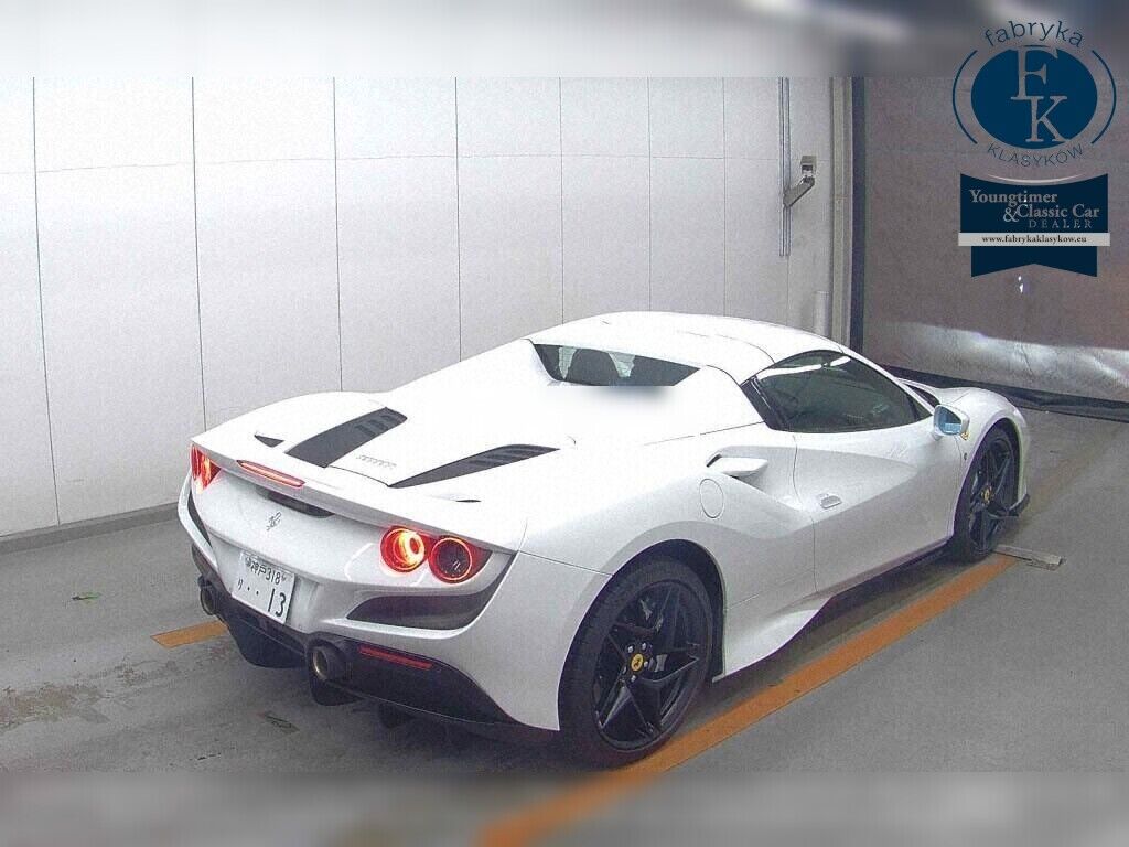 FERRARI F8 SPIDER BASE GRADE 2021 - zdjęcie 7