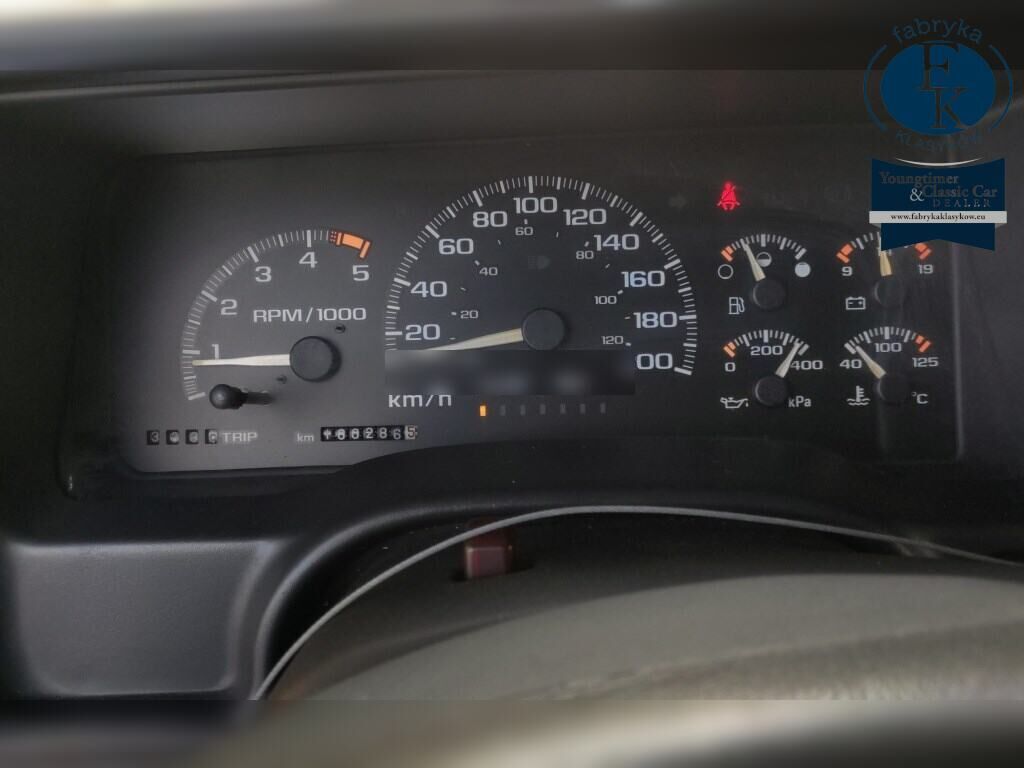 CHEVROLET SUBURBAN 1998 - zdjęcie 8