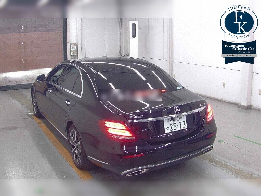 MERCEDES BENZ E-CLASS 4D 4WD E450 4MATIC EXCLUSIVE 2019 - zdjęcie 4