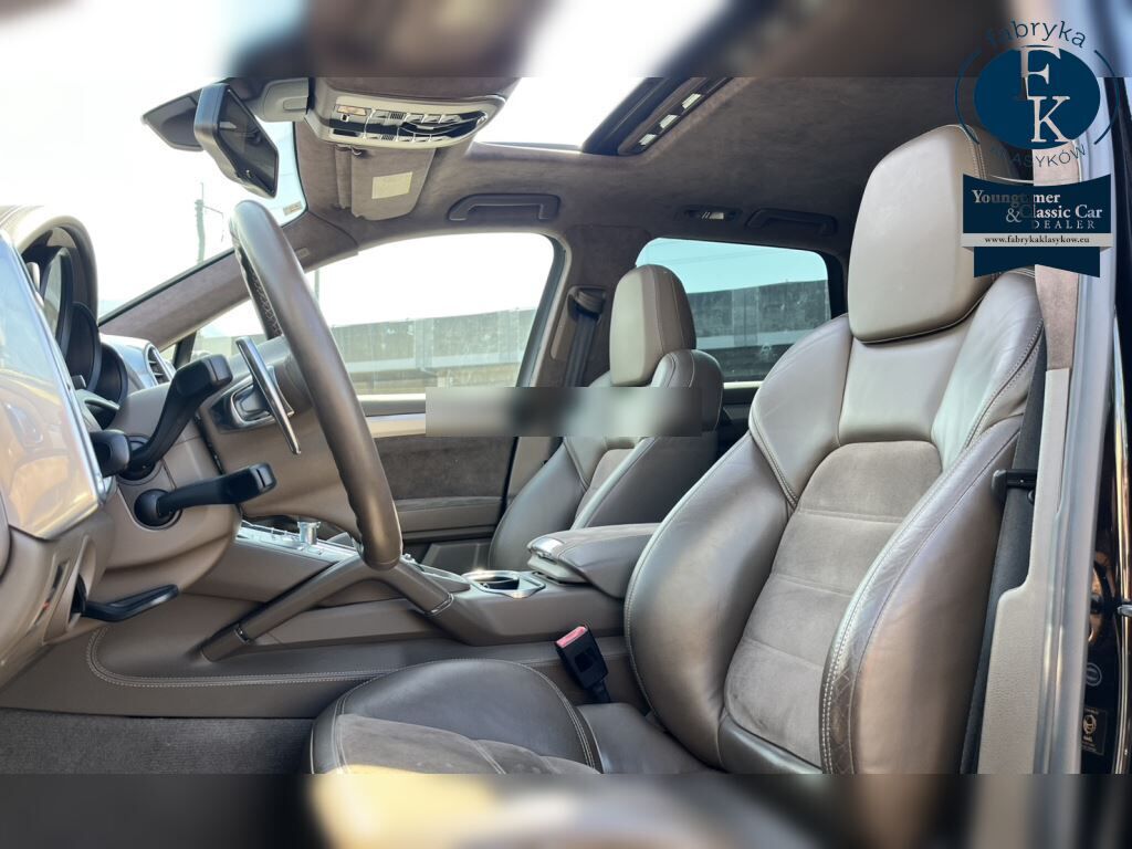 PORSCHE CAYENNE 4WD GTS 2012 - zdjęcie 17