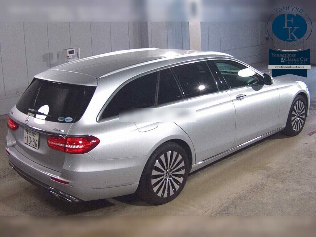 MERCEDES BENZ E-CLASS STATIONWAGON 4WD E400 4MATIC STATIONWAGON EXCLUSIVE 2018 - zdjęcie 7