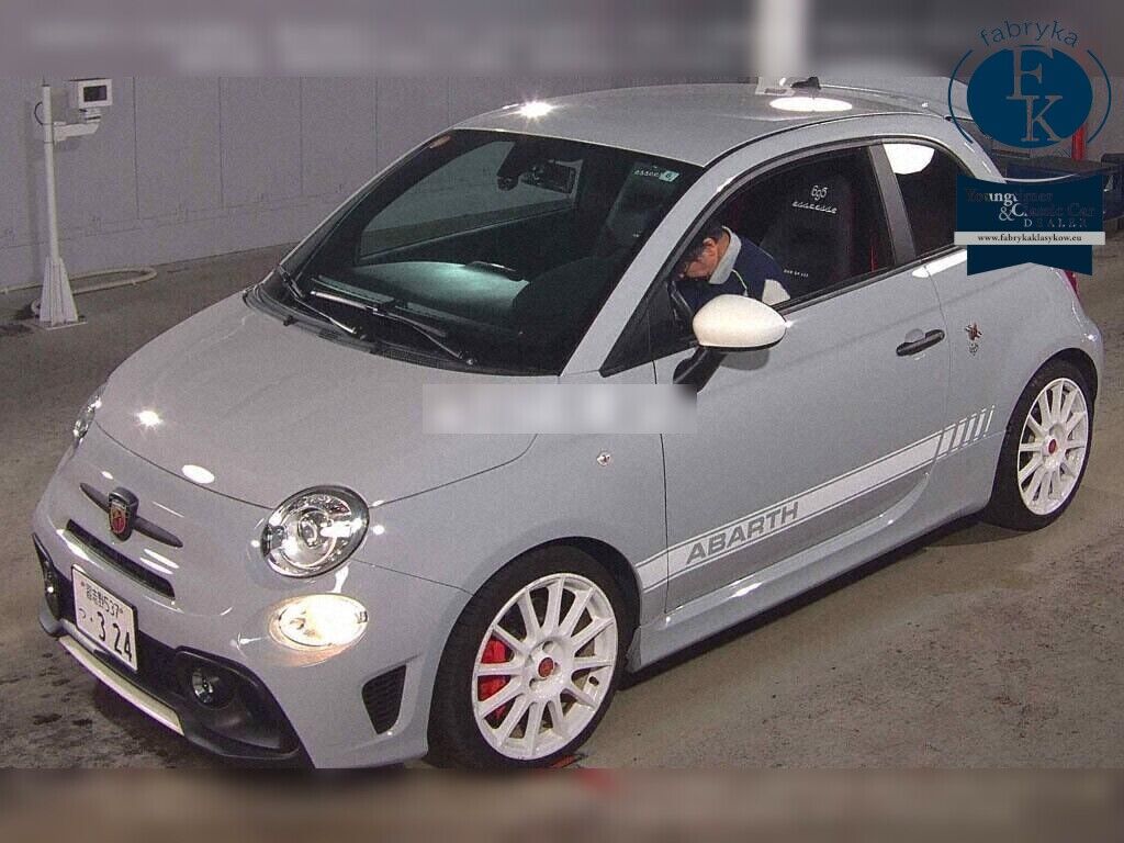 ABARTH 695 ESSEESSE BASE GRADE 2022 - zdjęcie 6