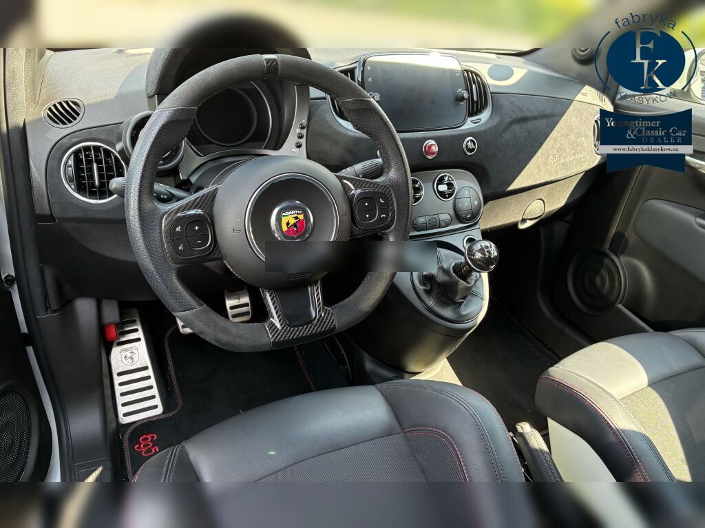 ABARTH 695 ESSEESSE BASE GRADE 2022 - zdjęcie 16