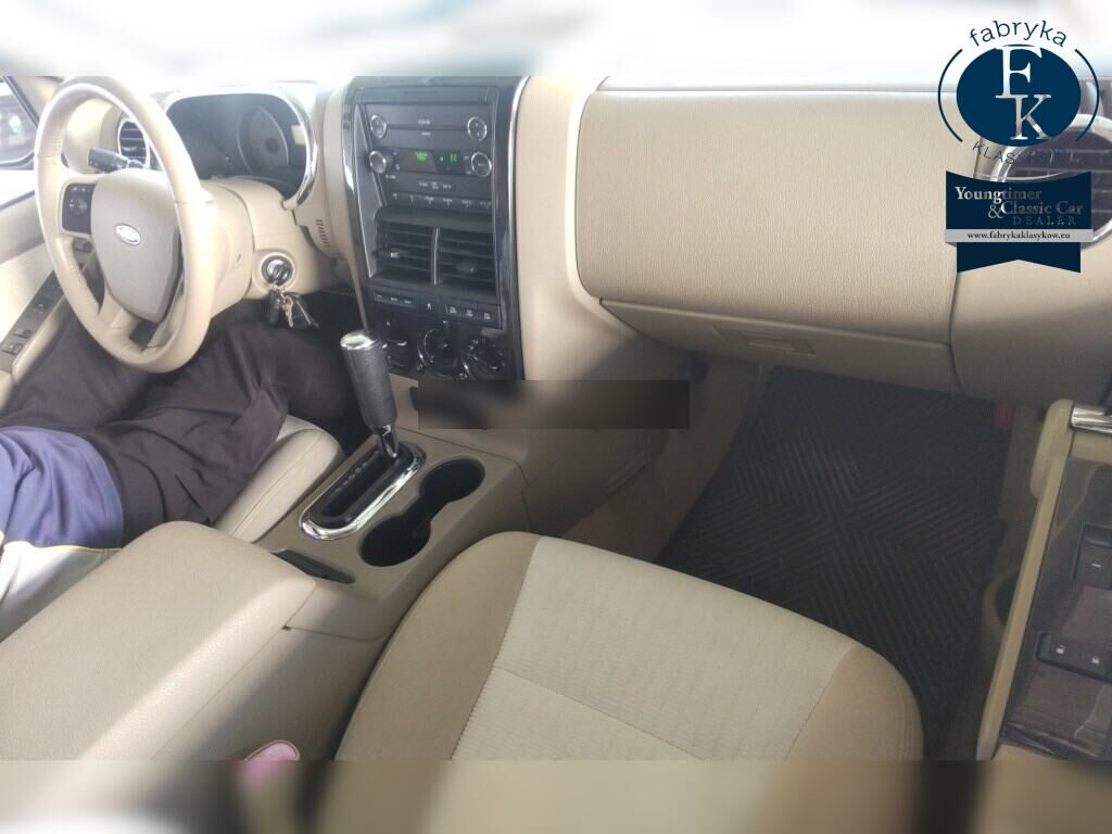 FORD EXPLORER 5D 4WD XLT 2010 - zdjęcie 5