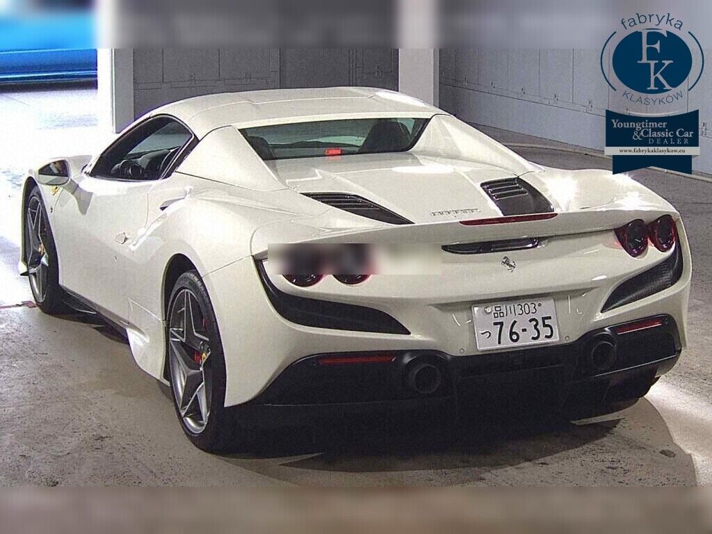 FERRARI F8 SPIDER BASE GRADE 2021 - zdjęcie 4