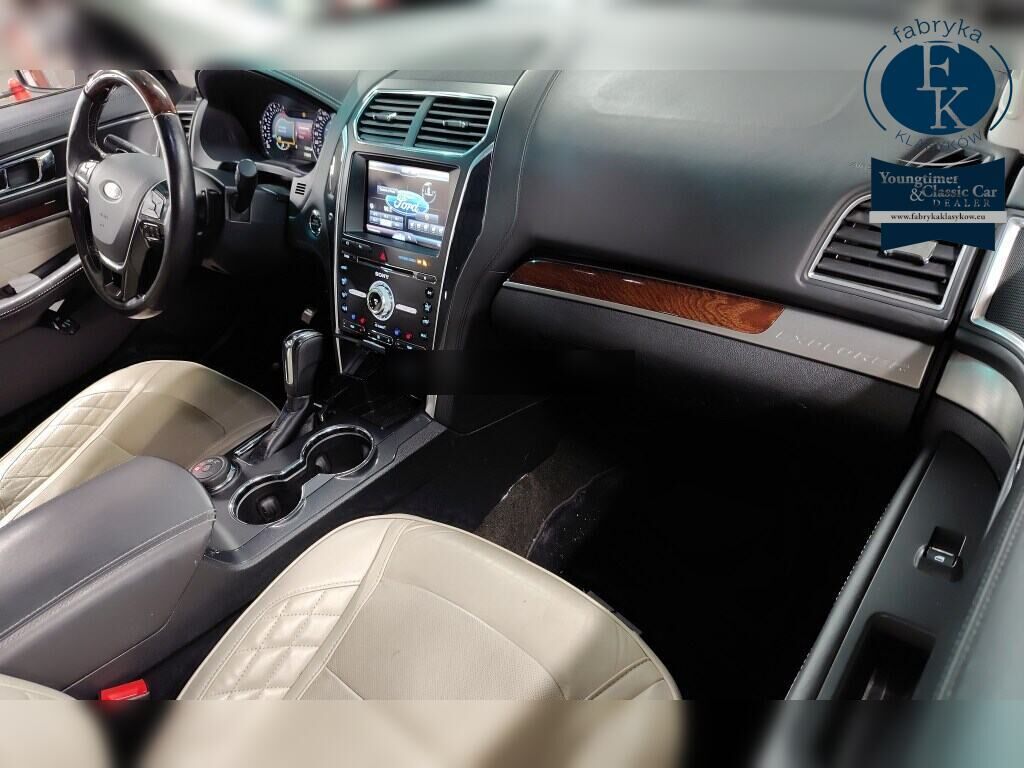 FORD EXPLORER 5D 4WD TITANIUM 2016 - zdjęcie 5