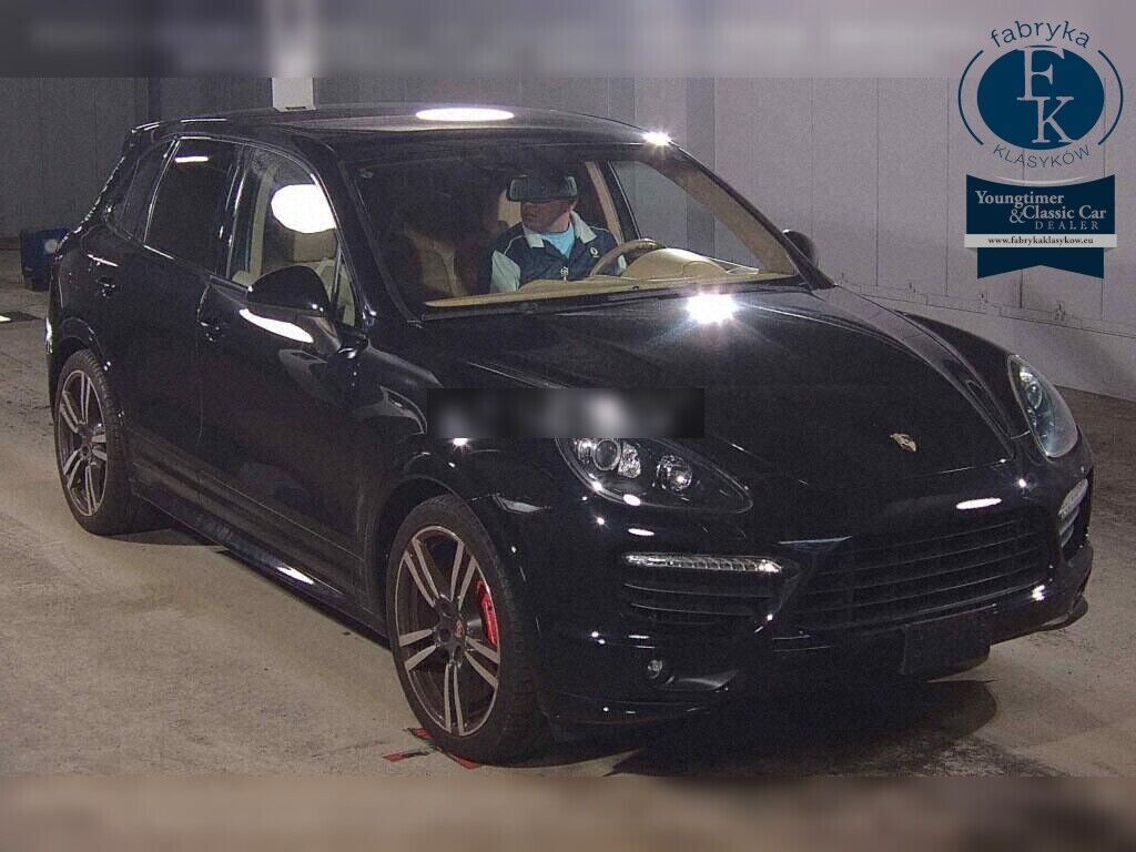 PORSCHE CAYENNE 4WD GTS 2013 - zdjęcie 3