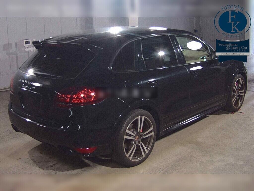 PORSCHE CAYENNE 4WD GTS 2013 - zdjęcie 7