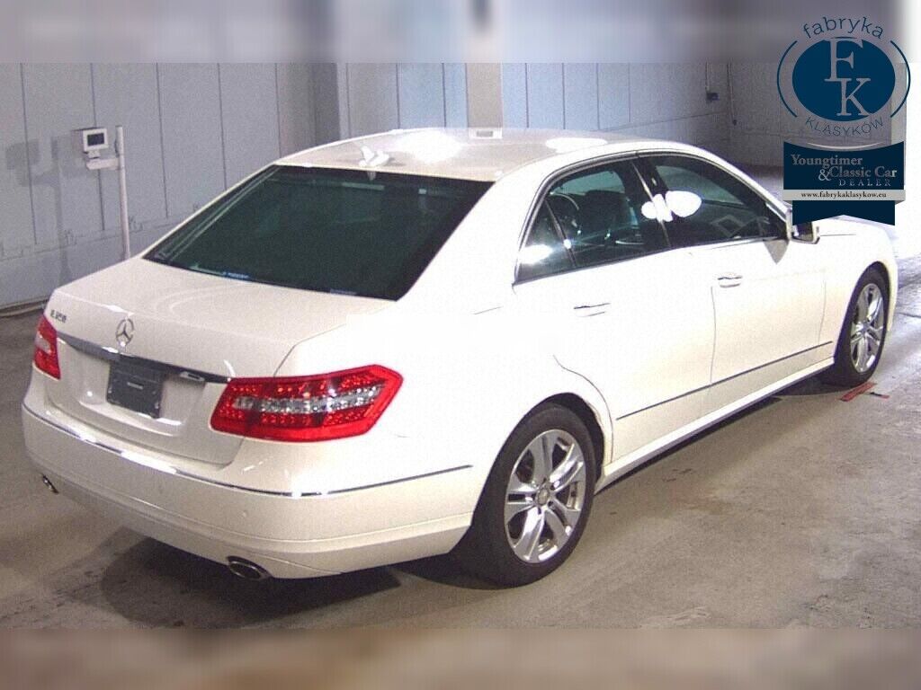 MERCEDES BENZ E-CLASS 4D E350 AVANTGARDE 2011 - zdjęcie 7
