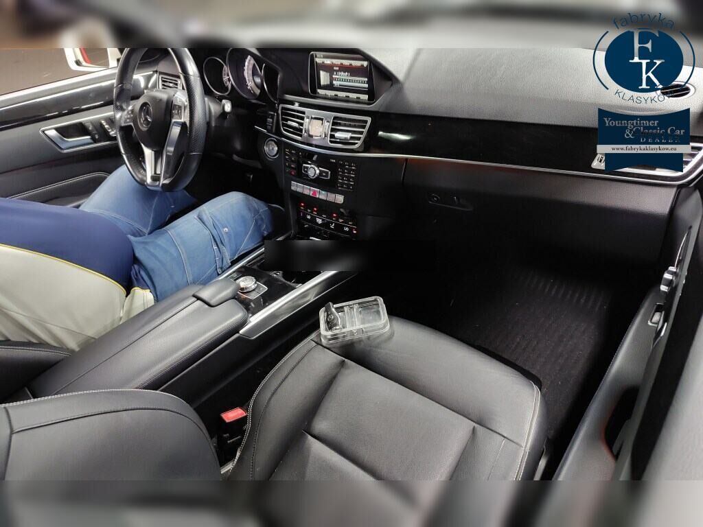 MERCEDES BENZ E-CLASS 4D 4WD E300 4MATIC AVANTGARDE AMG SPORTS P 2014 - zdjęcie 5