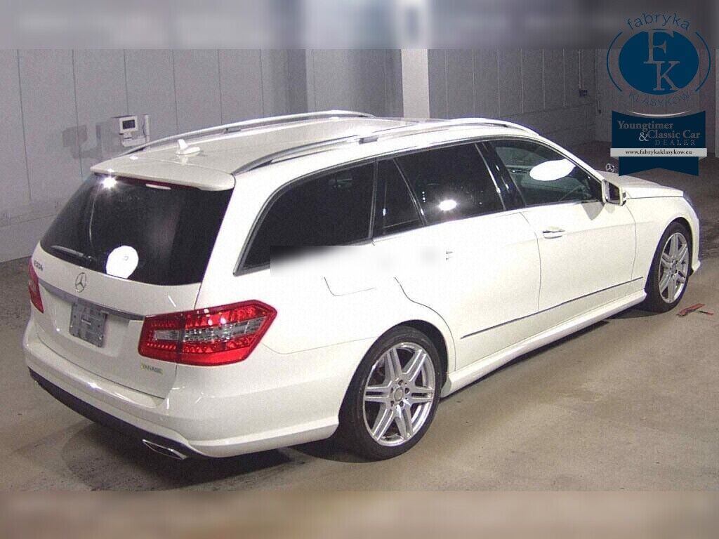 MERCEDES BENZ E-CLASS STATIONWAGON E550 STATIONWAGON AVANTGARDE 2011 - zdjęcie 7