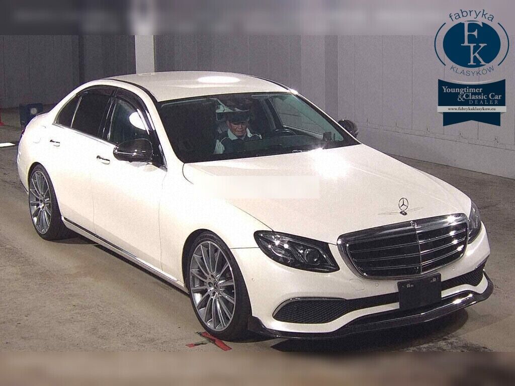 MERCEDES BENZ E-CLASS 4D 4WD E400 4MATIC EXCLUSIVE 2017 - zdjęcie 3