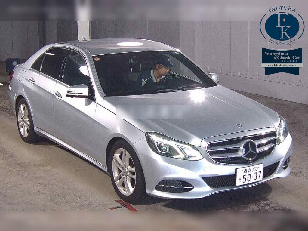 MERCEDES BENZ E-CLASS 4D 4WD E300 4MATIC AVANTGARDE 2016 - zdjęcie 3