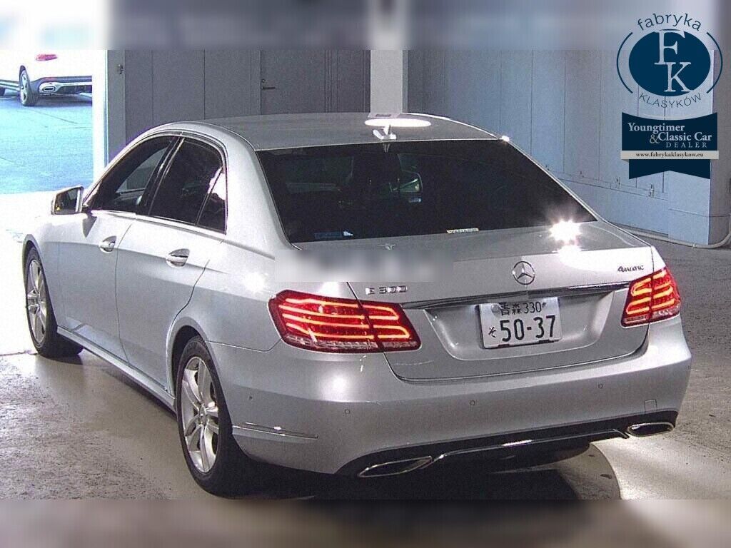 MERCEDES BENZ E-CLASS 4D 4WD E300 4MATIC AVANTGARDE 2016 - zdjęcie 4