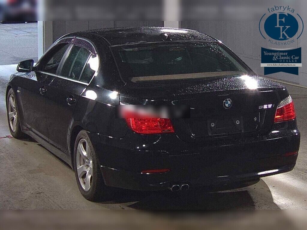 BMW 5 SERIES 4D 525I 2010 - zdjęcie 4