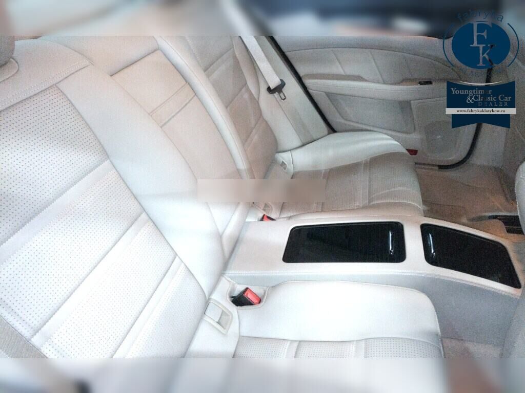MERCEDES BENZ CLS-CLASS CLS63 AMG 2011 - zdjęcie 8