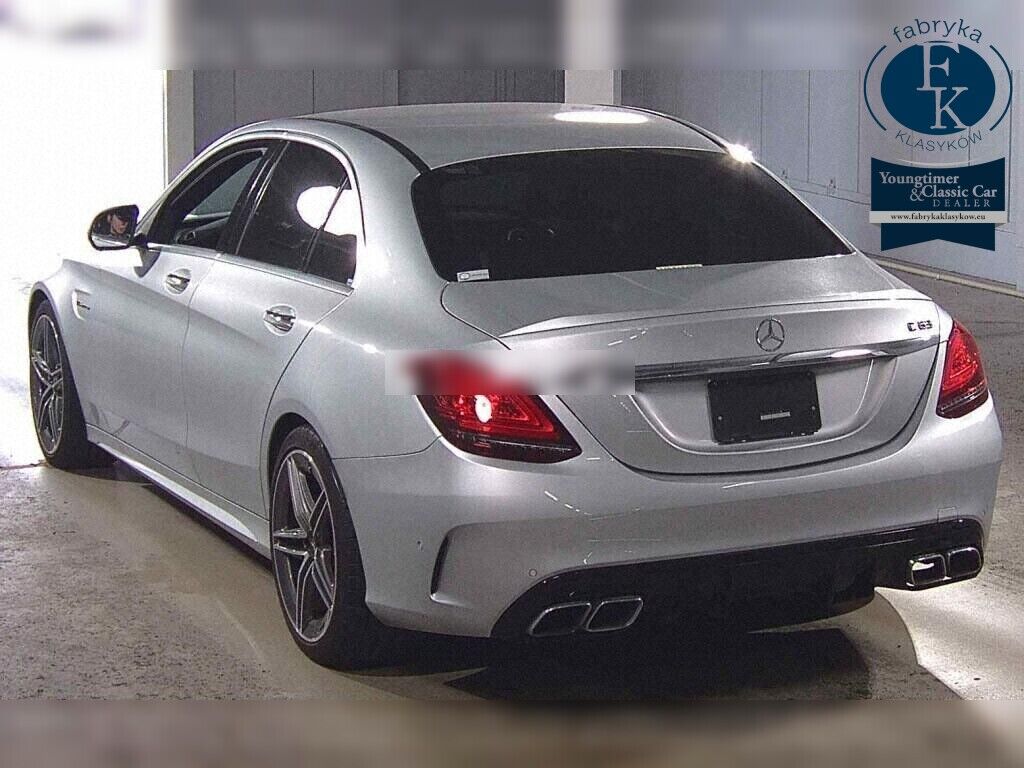 MERCEDES AMG C-CLASS 4D C63 2019 - zdjęcie 4