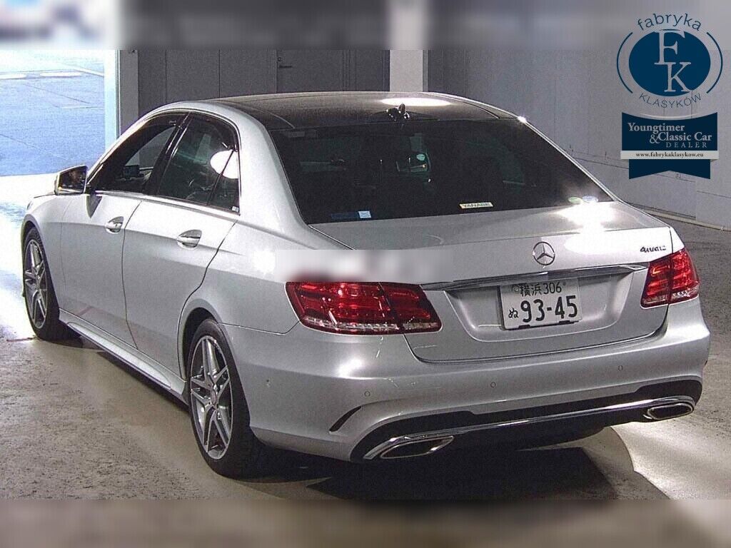 MERCEDES BENZ E-CLASS 4D 4WD E300 4MATIC AVANTGARDE AMG SPORTS P 2014 - zdjęcie 4