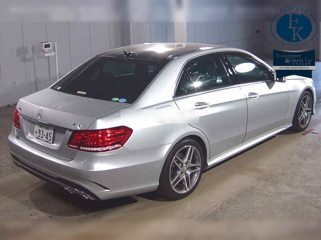MERCEDES BENZ E-CLASS 4D 4WD E300 4MATIC AVANTGARDE AMG SPORTS P 2014 - zdjęcie 7