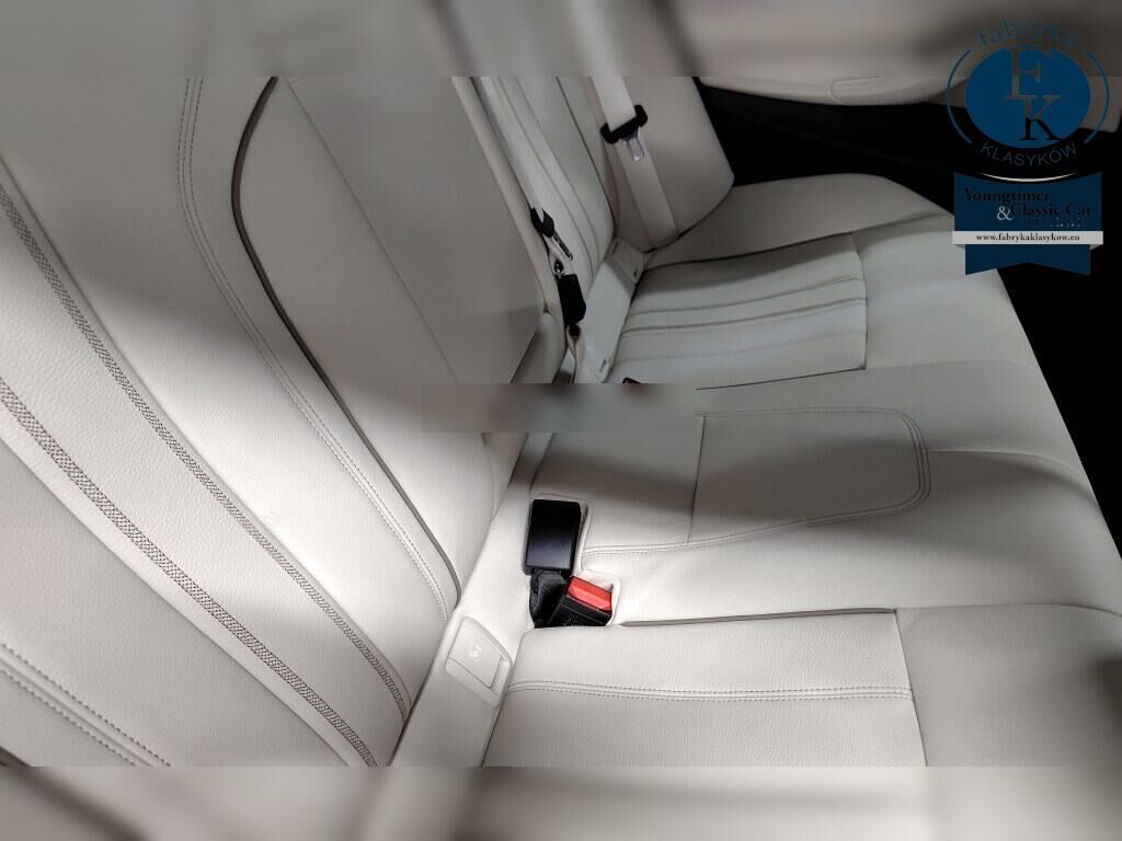 BMW 5 SERIES 4D 530I M-SPORT 2017 - zdjęcie 8