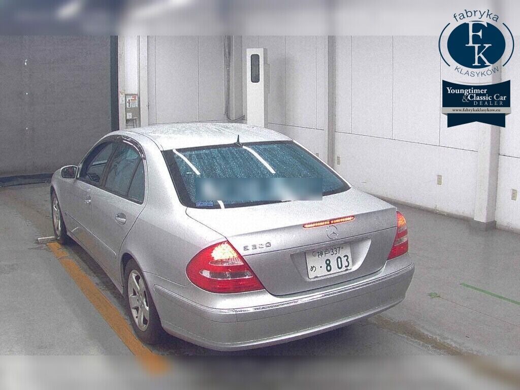 MERCEDES BENZ E-CLASS 4D E320 AVANTGARDE 2002 - zdjęcie 4