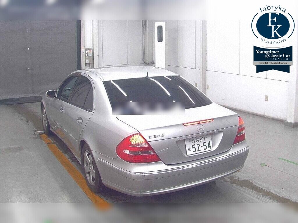 MERCEDES BENZ E-CLASS 4D E320 AVANTGARDE 2004 - zdjęcie 4