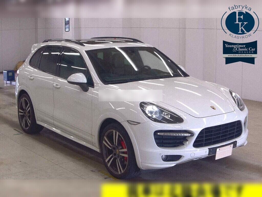 PORSCHE CAYENNE 4WD GTS 2015 - zdjęcie 3