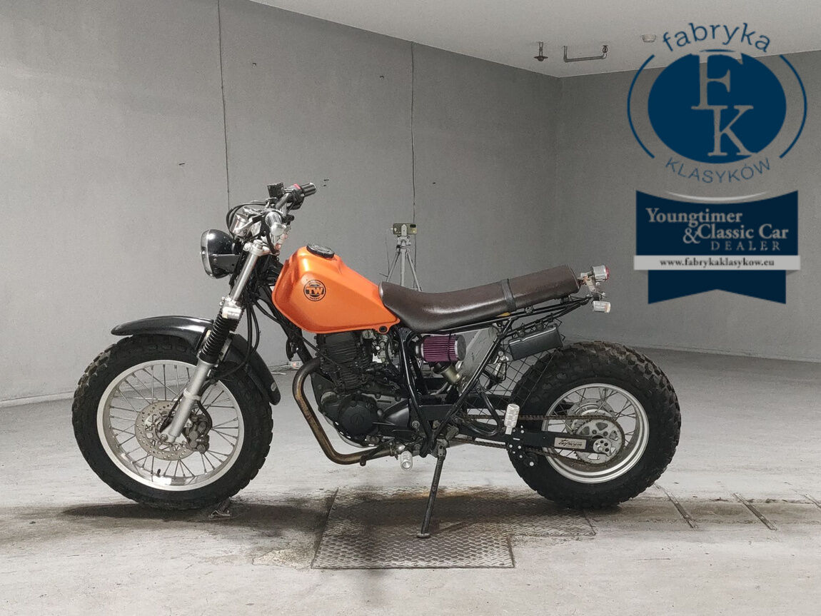 YAMAHA TW225