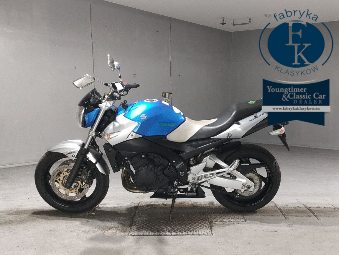 SUZUKI GSR400