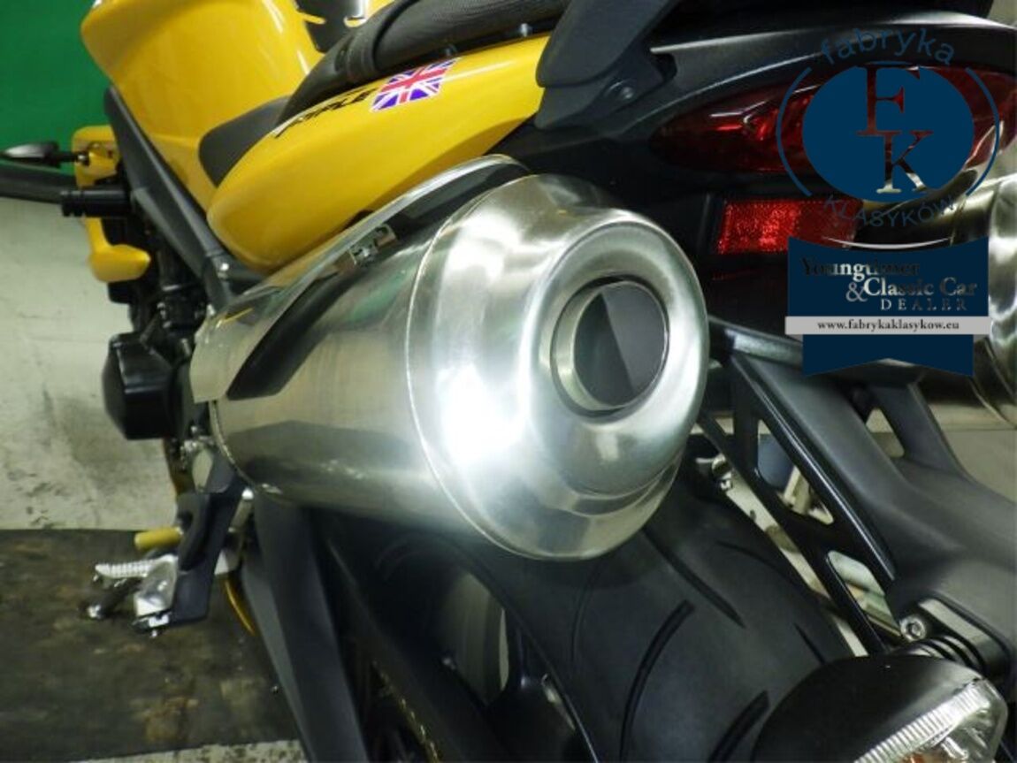 TRIUMPH STREET TRIPLE 2011 - zdjęcie 16
