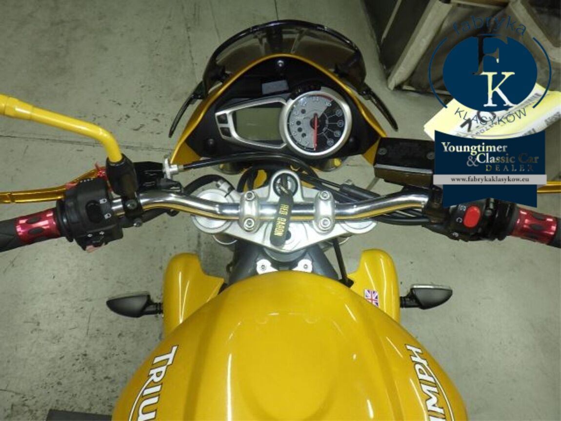 TRIUMPH STREET TRIPLE 2011 - zdjęcie 21