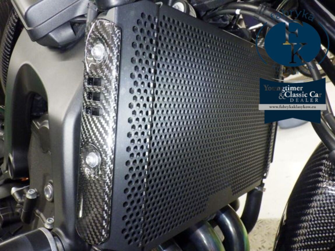 YAMAHA XSR900 2018 - zdjęcie 11