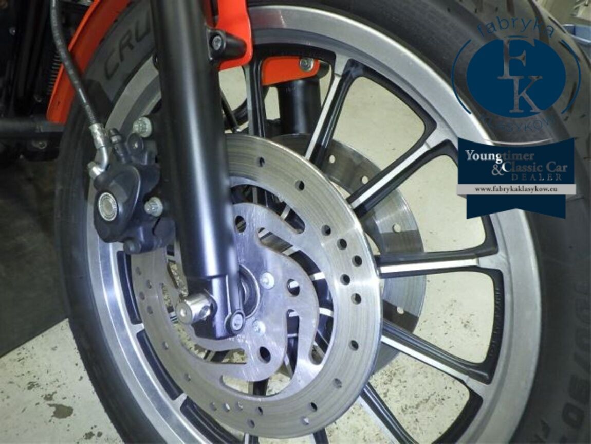 HARLEY-DAVIDSON XL883R 2007 - zdjęcie 24
