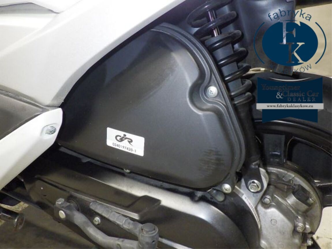 SUZUKI BURGMAN STREET 125EX  - zdjęcie 10