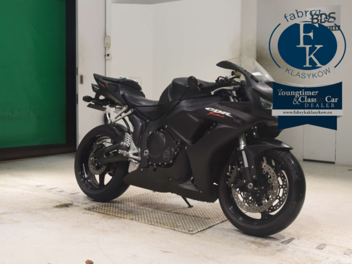 HONDA CBR1000RR 2007 - zdjęcie 4