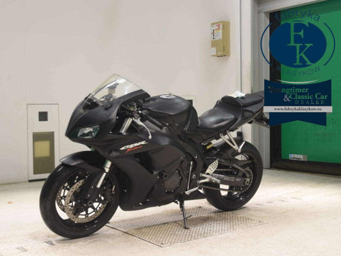 HONDA CBR1000RR 2007 - zdjęcie 5