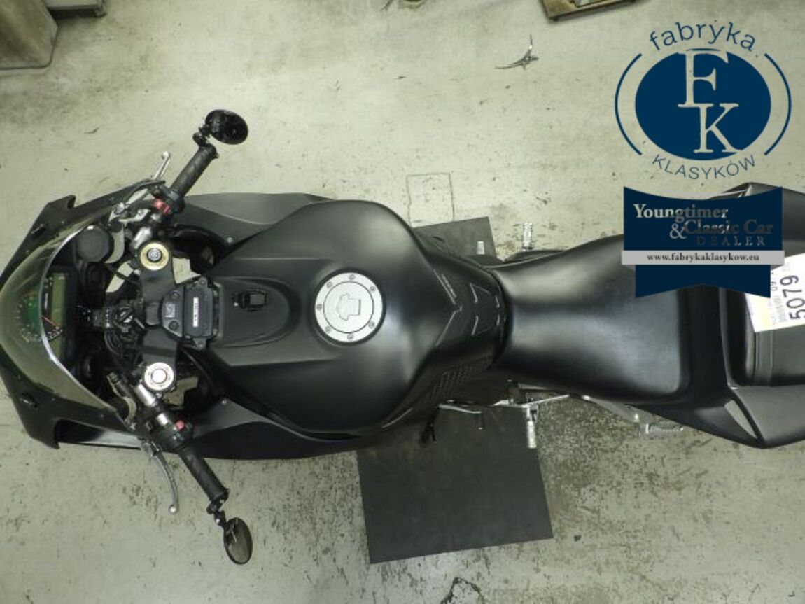 HONDA CBR1000RR 2007 - zdjęcie 32