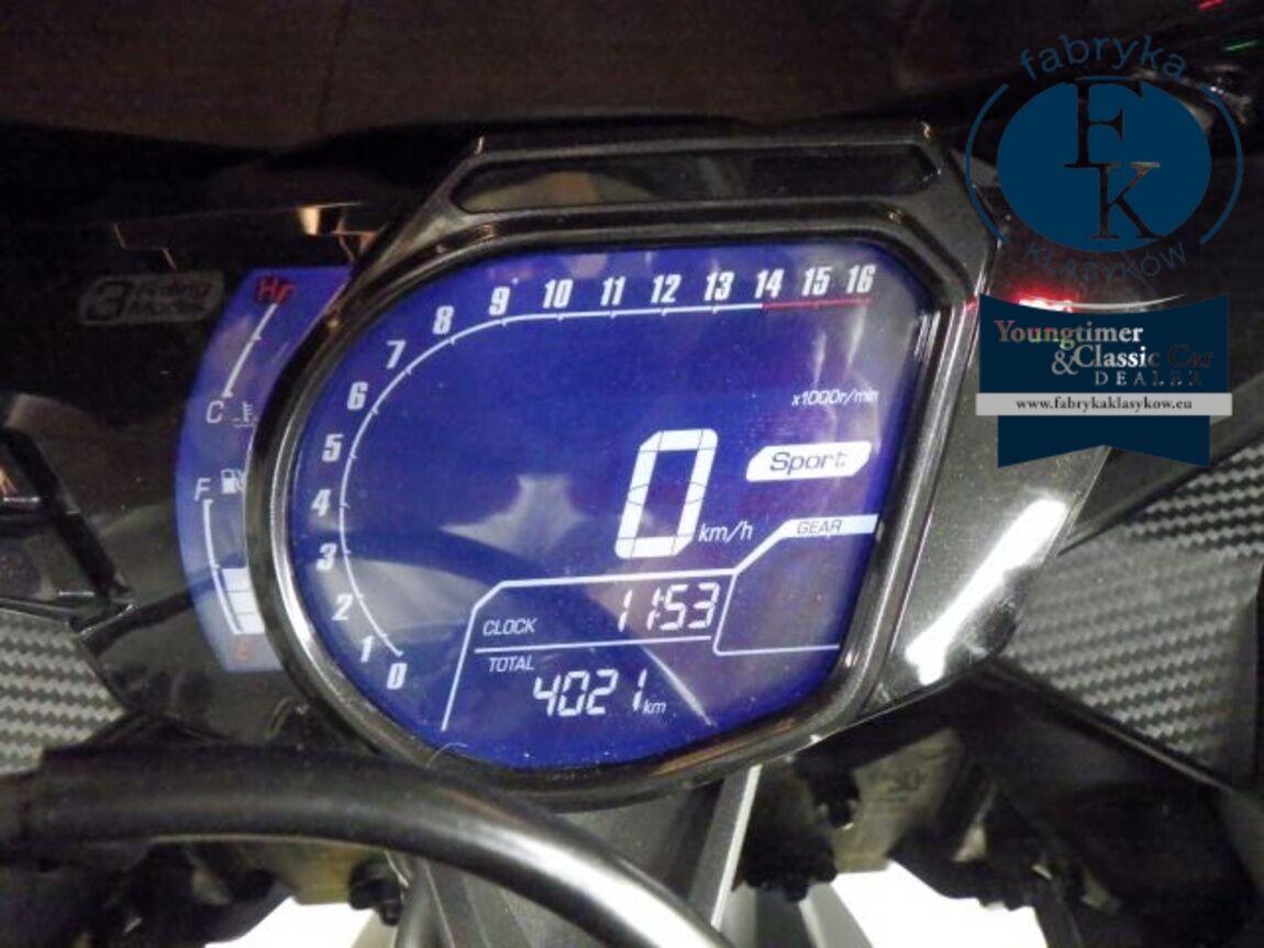 HONDA CBR250RR  - zdjęcie 13
