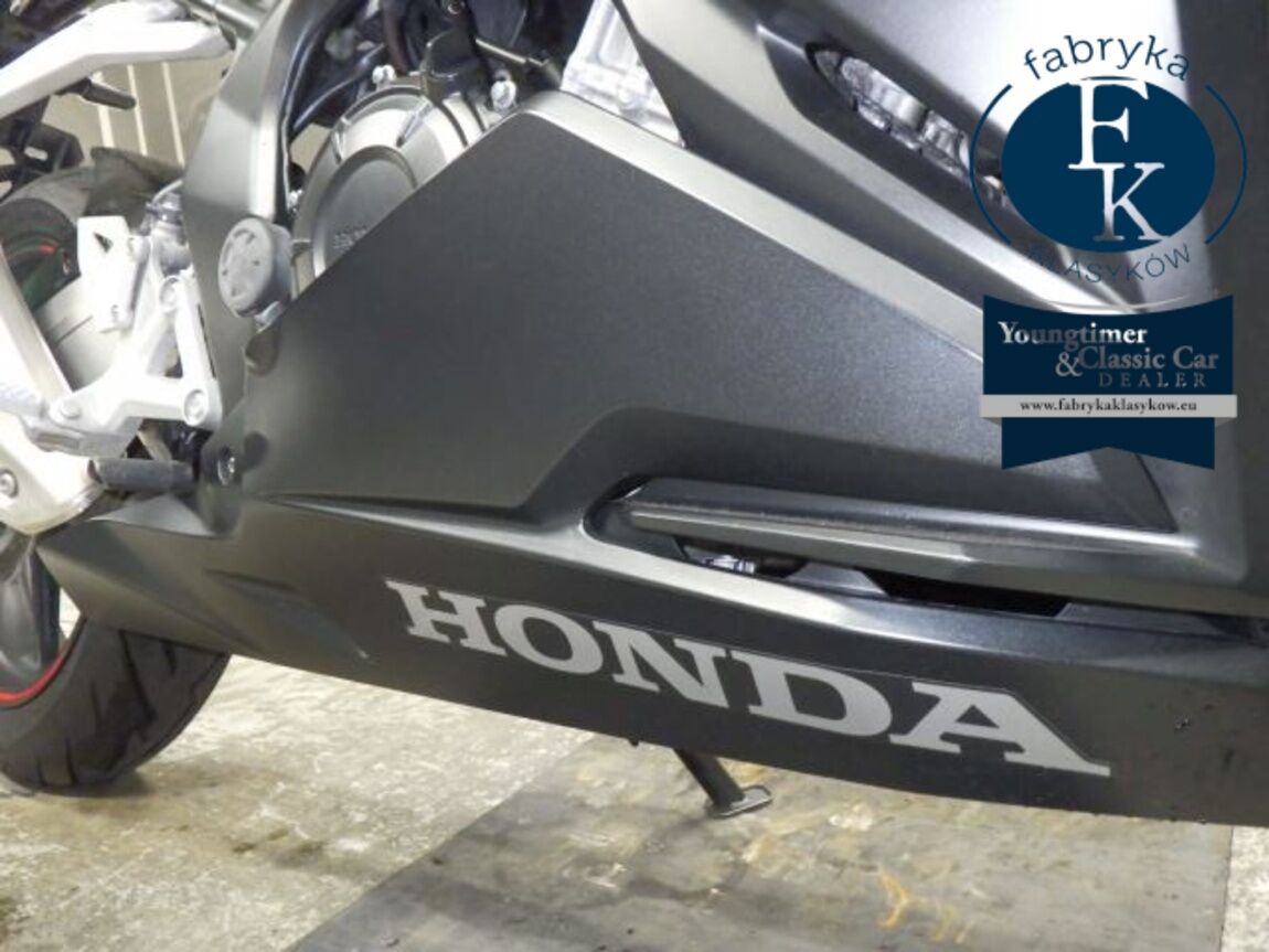 HONDA CBR250RR  - zdjęcie 17