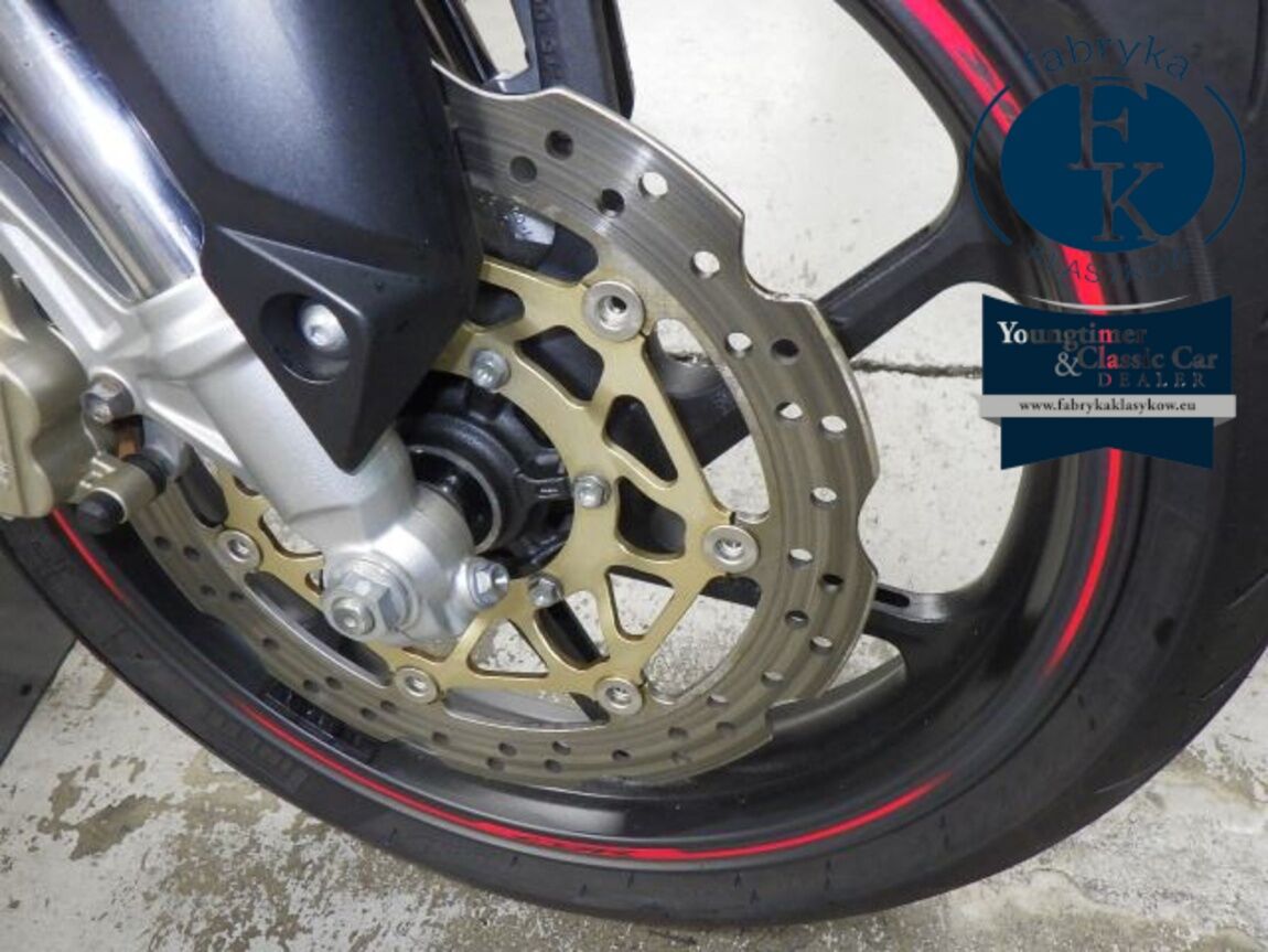 HONDA CBR250RR  - zdjęcie 23