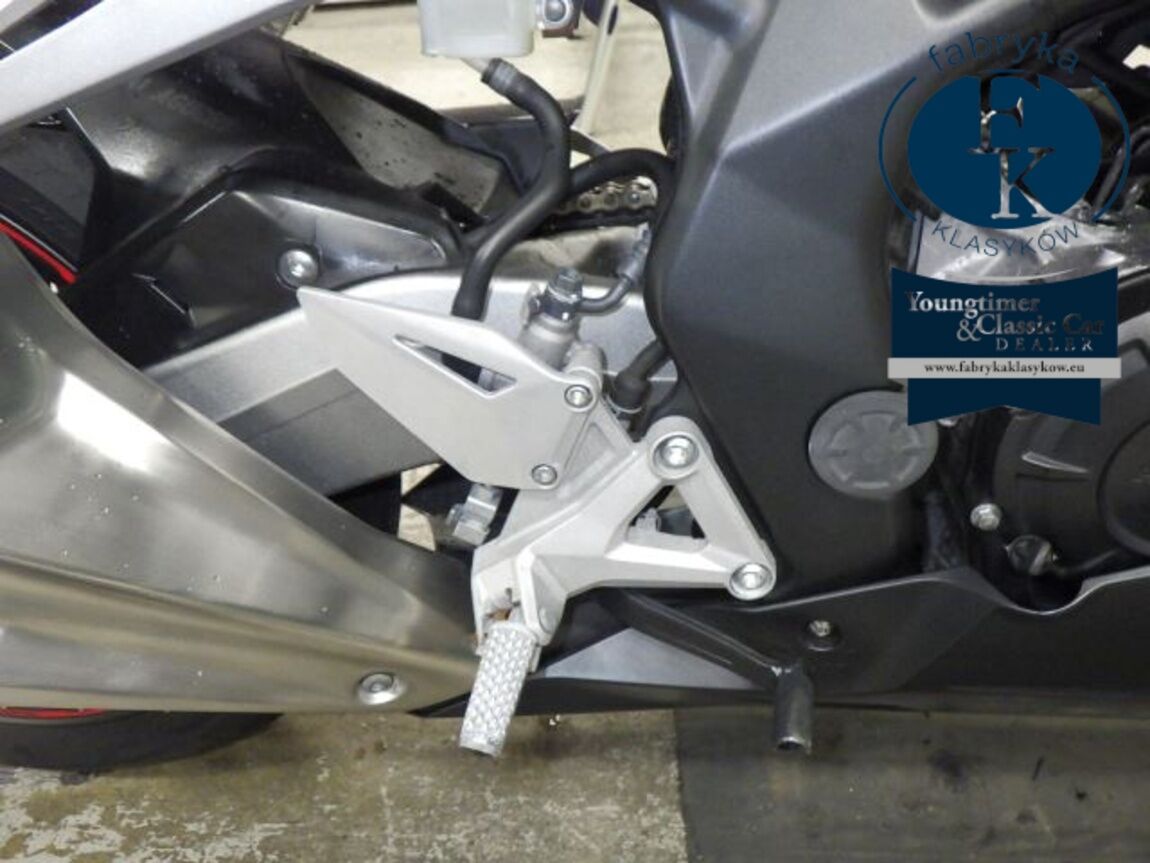 HONDA CBR250RR  - zdjęcie 30