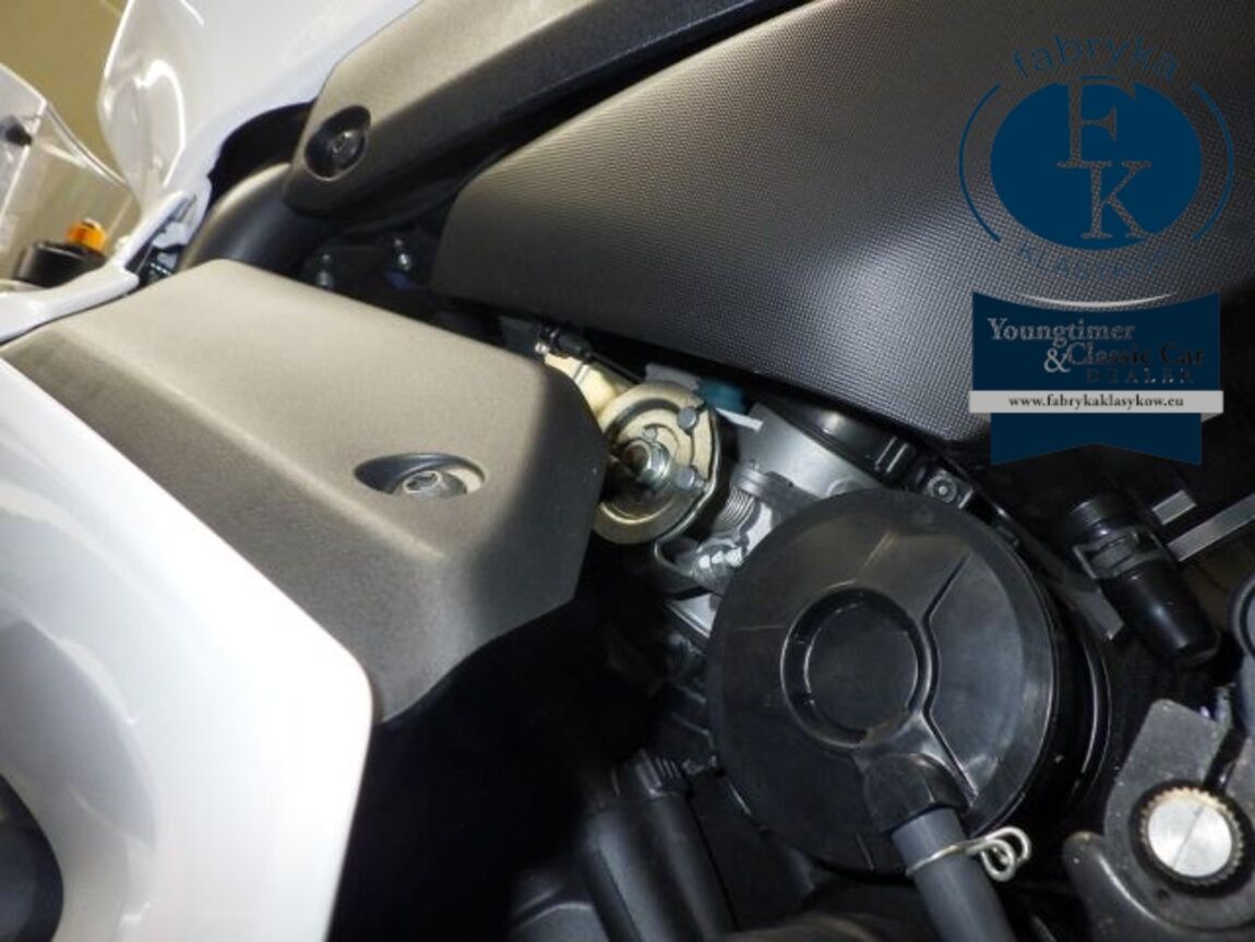 YAMAHA YZF-R7-2 2023 - zdjęcie 12